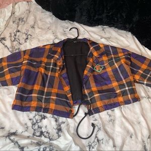 Crop windbreaker